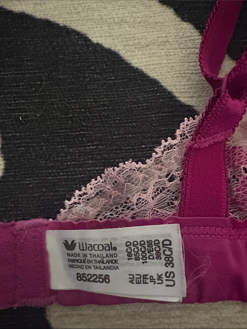 Wacoal Magenta Lace-Trim Bralette with Cream Lace Accents - Picture 3 of 3